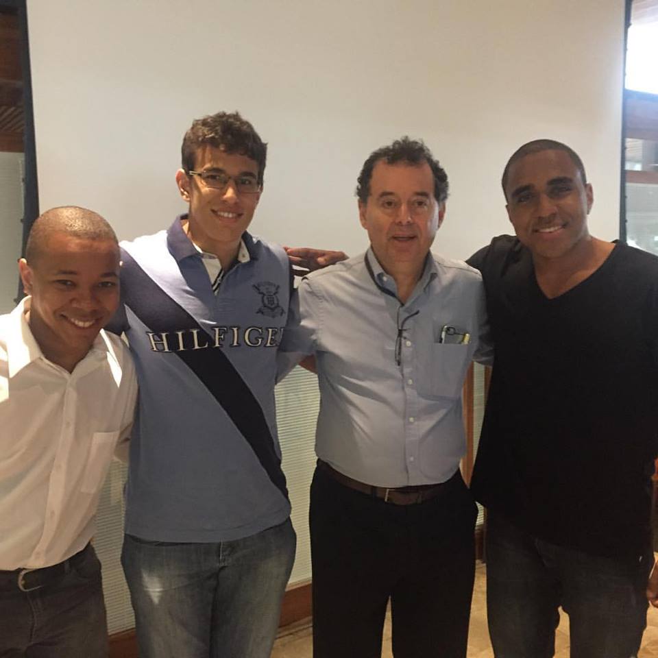 Tomei café com o maior investidor do Brasil Luis Stuhlberger. Saiba porque eu me senti hipócrita…